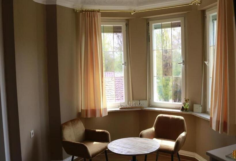 غرفة قياسية, Teddybären