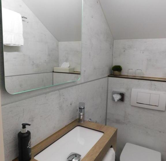 غرفة أساسية, Teddybären