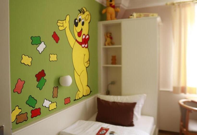 غرفة أساسية فردية, Teddybären