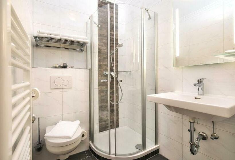 Номер Стандарт Индивидуальный, Zum Hirschen