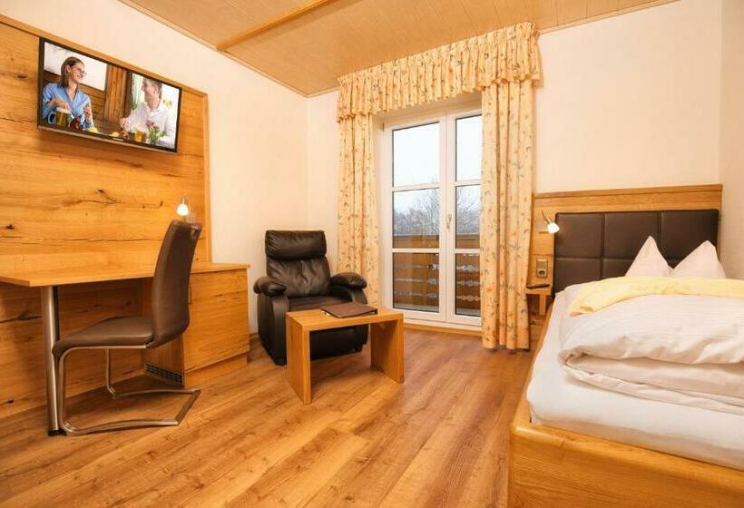 Номер Стандарт Индивидуальный, Zum Hirschen