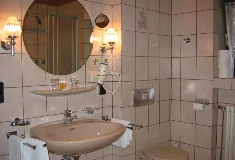 Huoneisto 1 Makuuhuone Pohjakerros, Landhaus Schneider