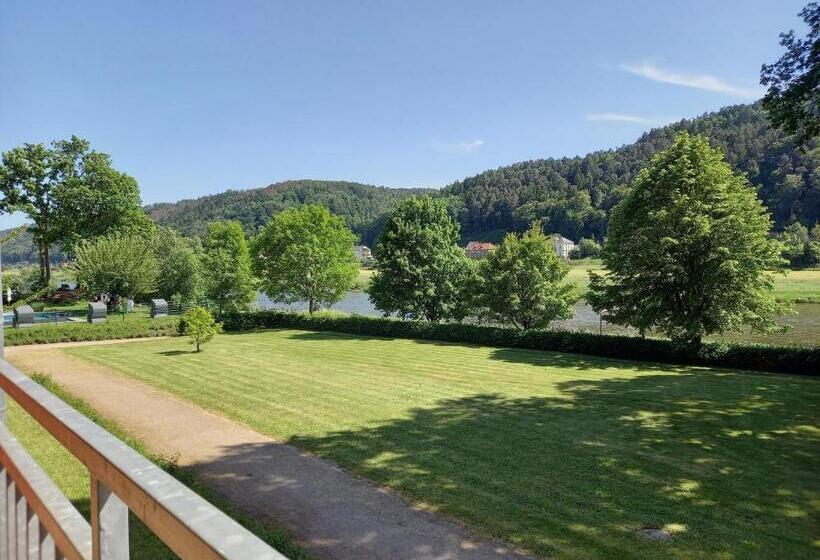 חדר סטנדרט עם מרפסת, Parkhotel Bad Schandau Mit Spa