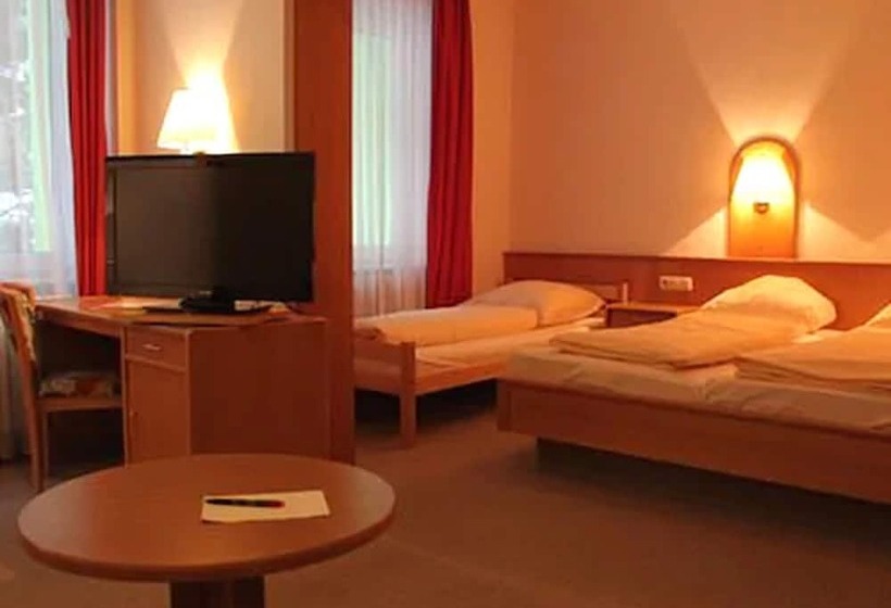 スタンダードトリプルルーム, Action Forest Hotel   Kletterwald   Lasertag   Nähe Badeparadies