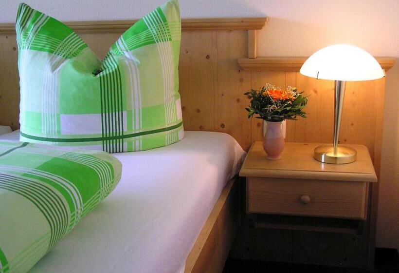 标准间, Pension Am Zechengrund