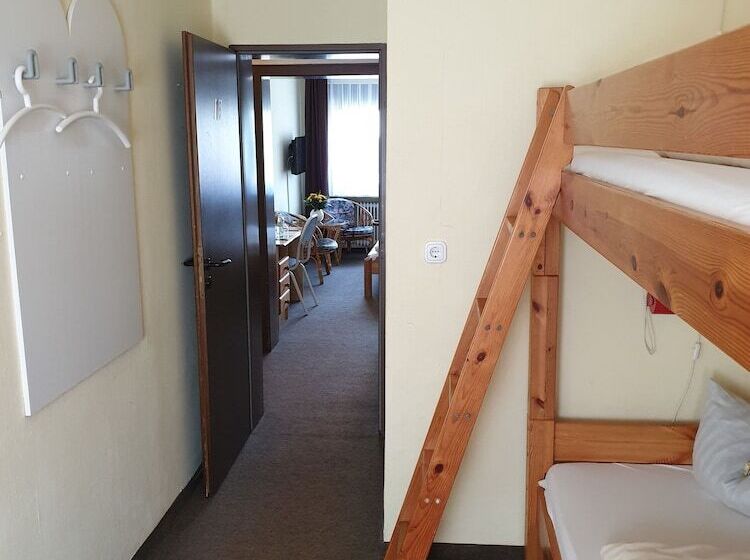 Четырехместный Номер Стандарт, Heidehotel Anna