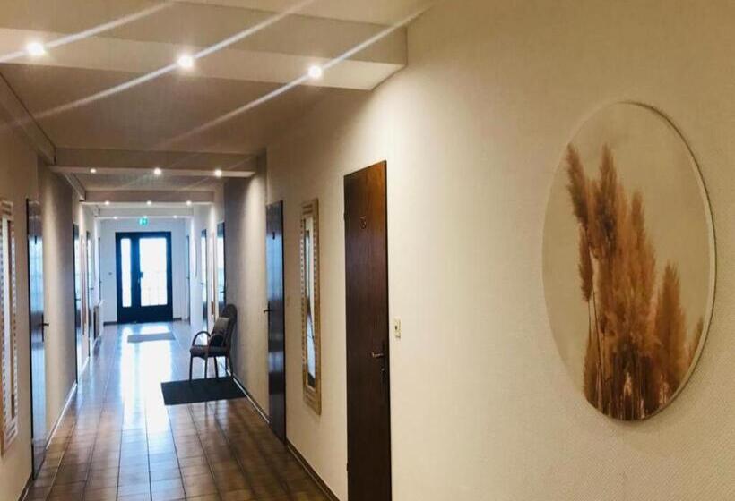 غرفة قياسية, Forsthaus Alter Foerster