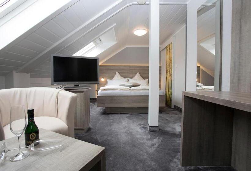 舒适型单人间, Forsthaus