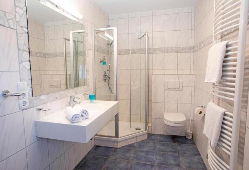 舒适型房间, Forsthaus