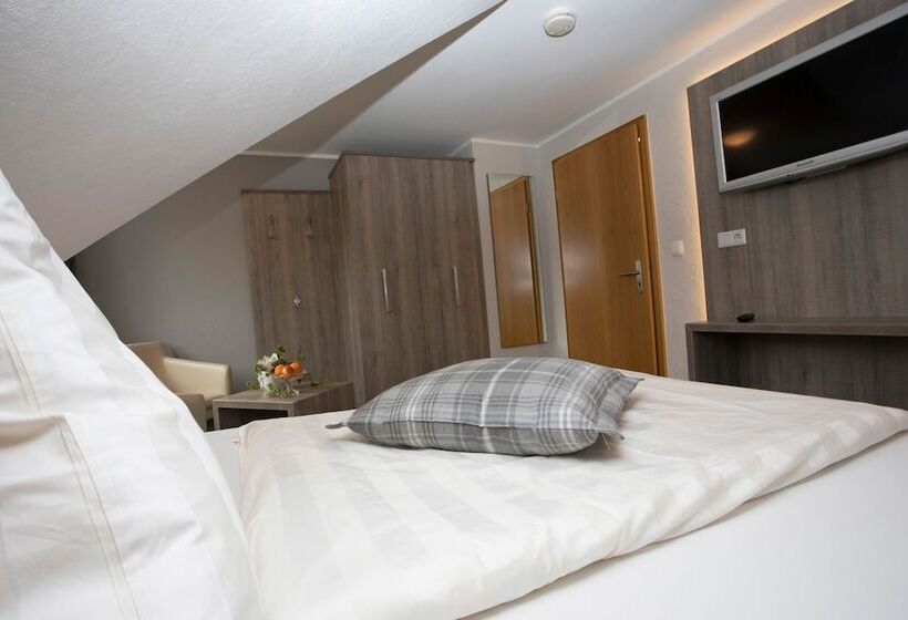 舒适型单人间, Forsthaus