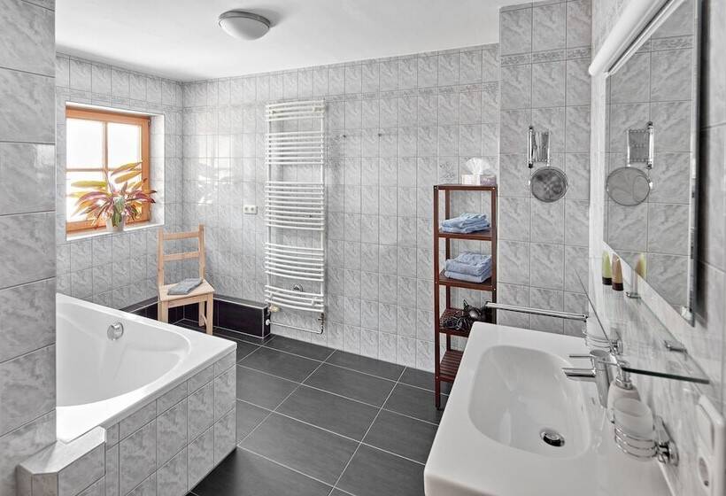 סוויטת ג'וניור, Garni Alte Säge Ruhpolding