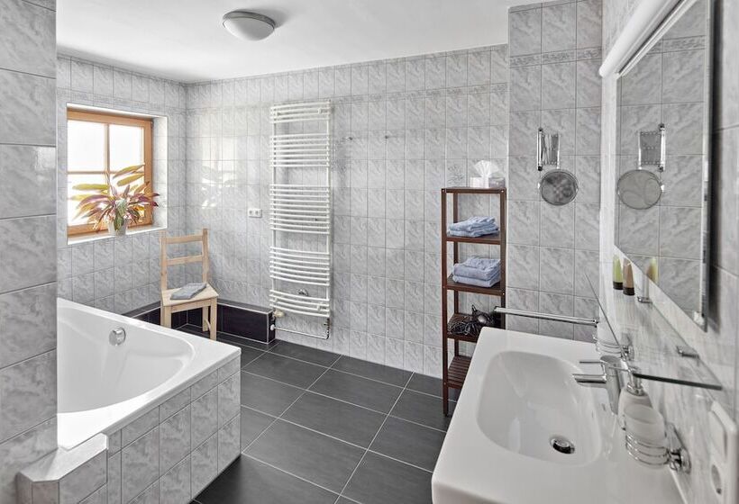 סוויטת ג'וניור, Garni Alte Säge Ruhpolding