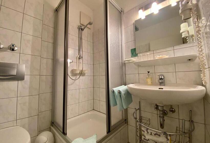 标准间, Kaiserswerth