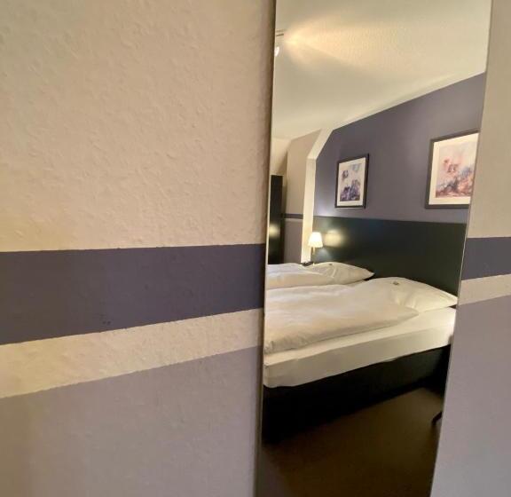 标准间, Kaiserswerth