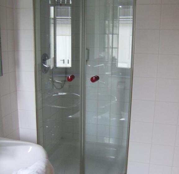 חדר סטנדרט יחיד, Kolping