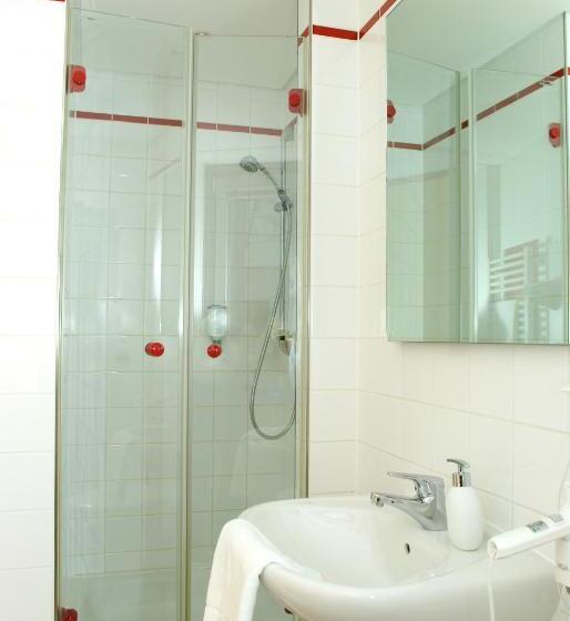 חדר סטנדרט יחיד, Kolping