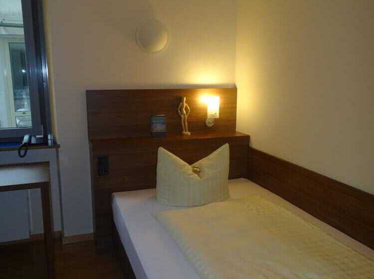 חדר סטנדרט יחיד, Kolping