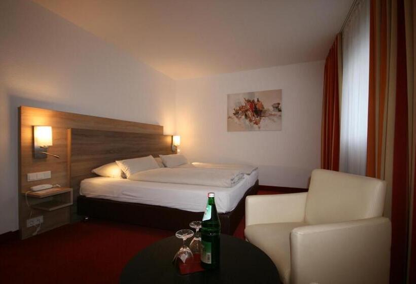 Номер Стандарт, Montana Hotel Mönchengladbach