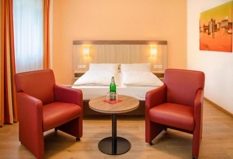 Номер Стандарт, Montana Hotel Mönchengladbach