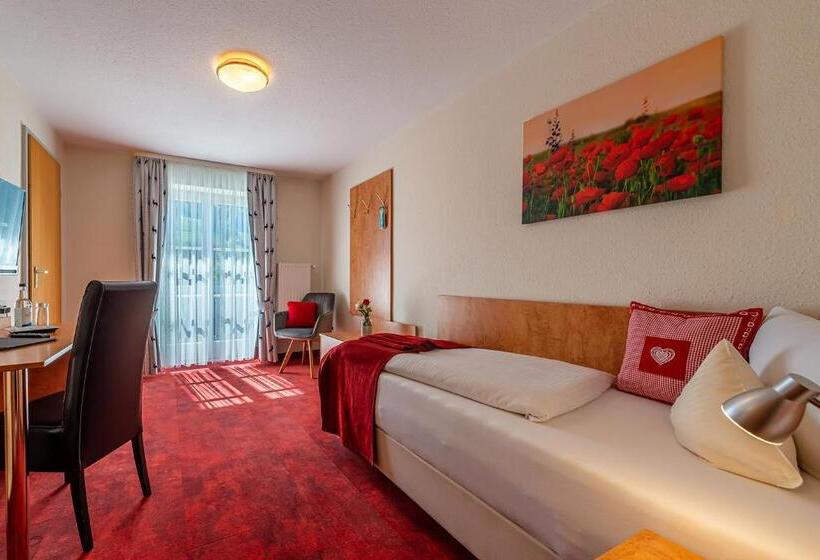 חדר סטנדרט יחיד עם מרפסת, Neudeck