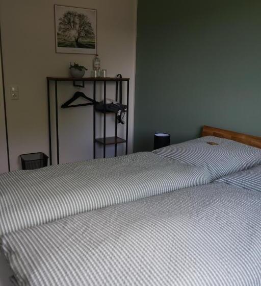 标准单人间, Niedersachsen Hof