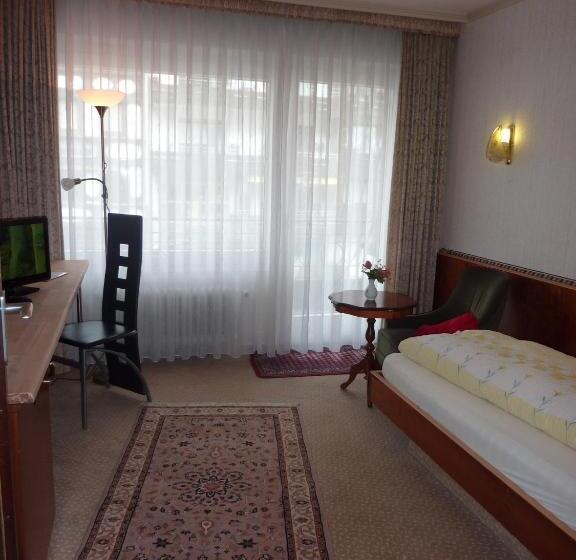 스탠다드 싱글 룸, Traube