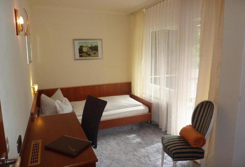 스탠다드 싱글 룸, Traube