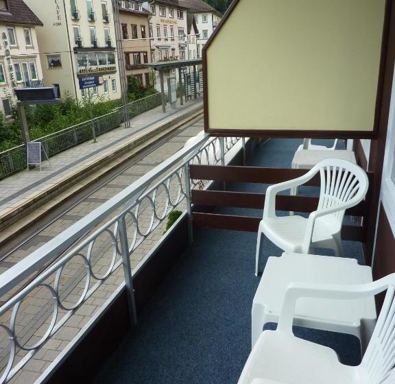 스탠다드 싱글 룸, Traube