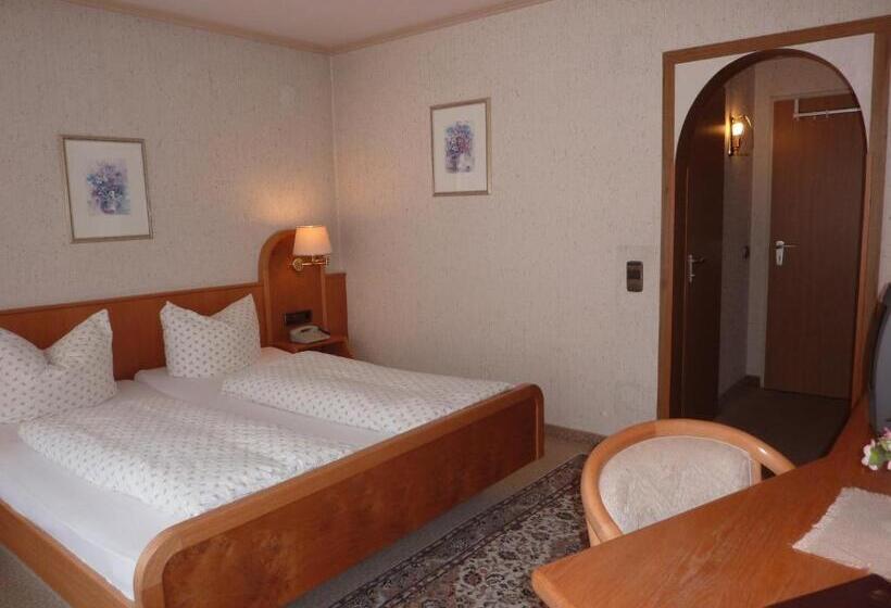 스탠다드 룸, Traube