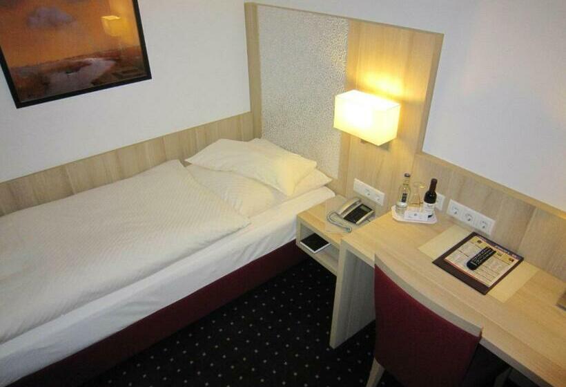 غرفة قياسية فردية, Zum Adler  Superior