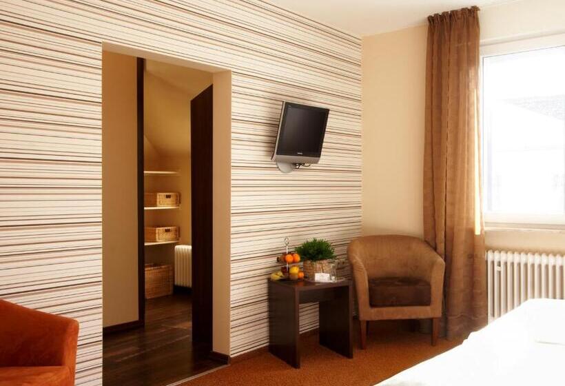 חדר קומפורט, Zum Bären