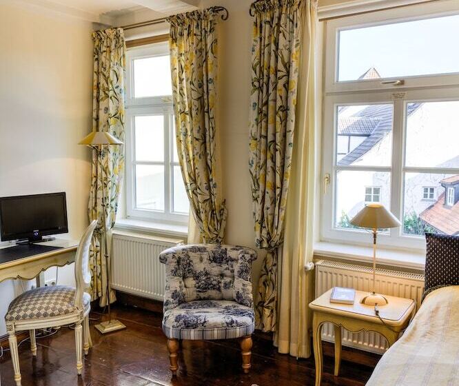 Номер Стандарт Индивидуальный, Zum Bar