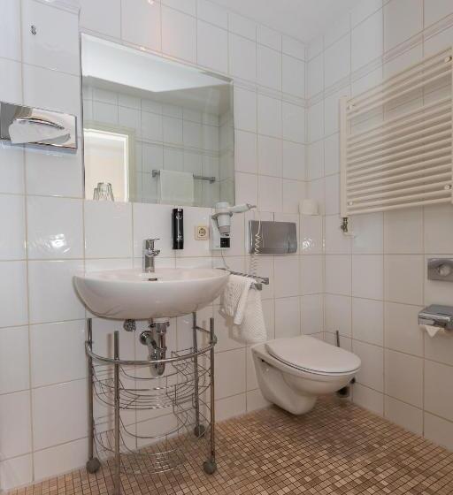 Номер Базовый Двуспальная Кровать, Zum Bar