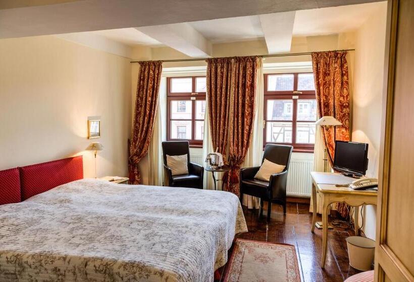 스탠다드 룸, Zum Bar