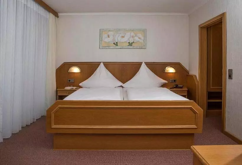 اتاق لوکس, Kurhotel Unter Den Linden
