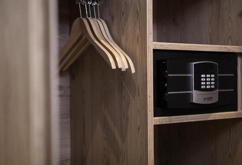 스탠다드 발코니 룸, Gasthaus Engel Luttingen