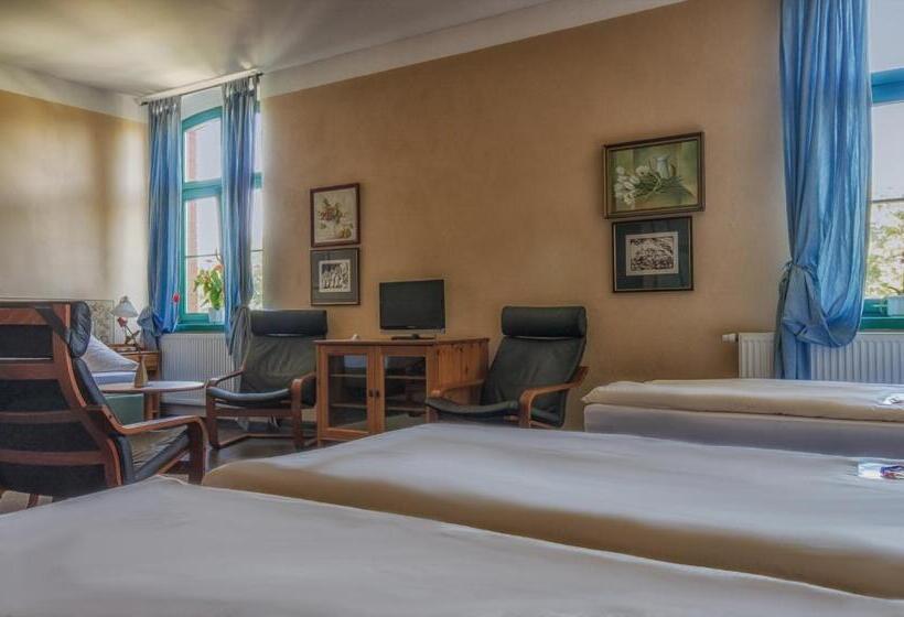 带1个卧室的公寓, Zur Henne