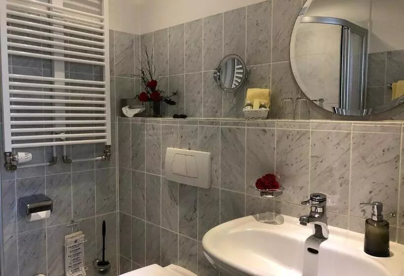 コンフォートルーム, Thermen Hotel Pension Villa Holstein