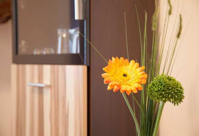 Номер Стандарт, Waldoase Hirschbüchenkopf