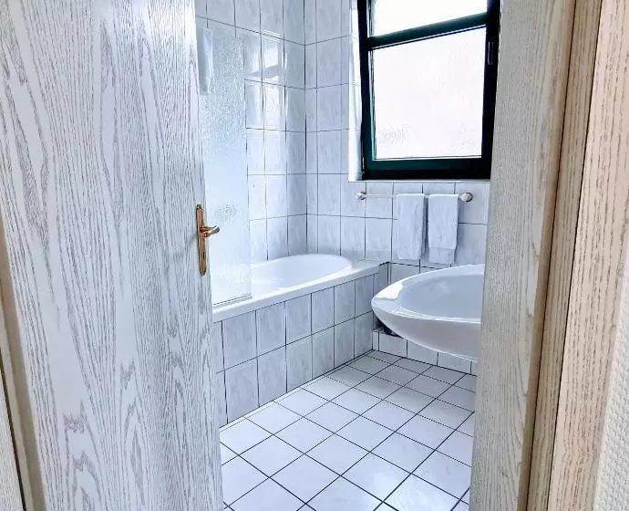 スタンダードシングルルーム, Höhen Hotel Viersen