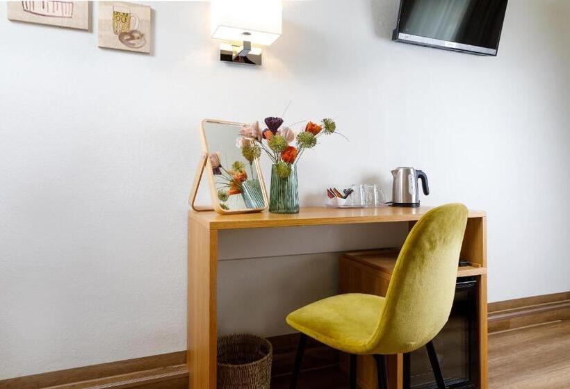 스탠다드 트리플 룸, Am Peterstor