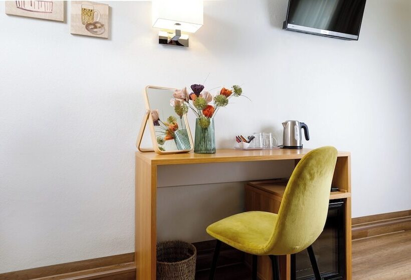 스탠다드 트리플 룸, Am Peterstor