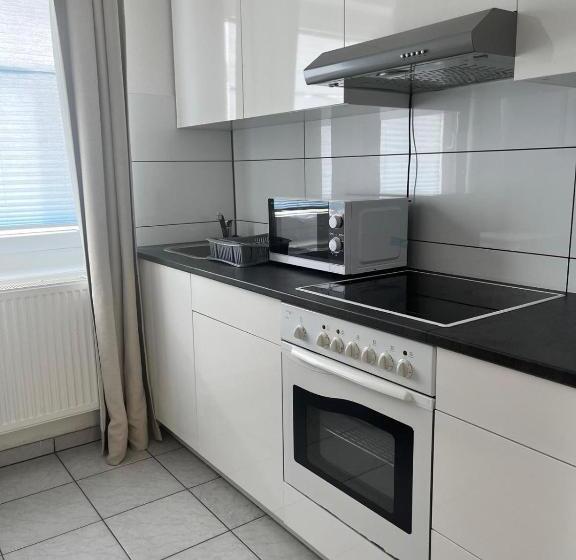 １ベッドルームアパートメント, Barbarossa Classic