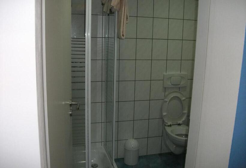 غرفة قياسية, Deutsches Haus