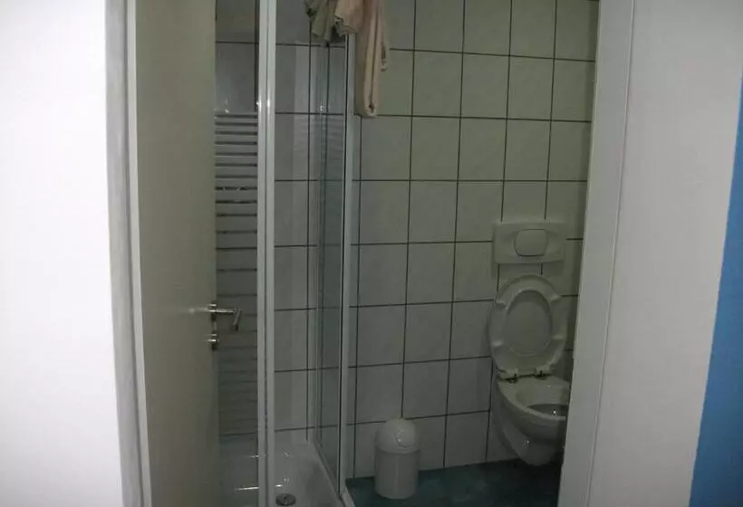 スタンダードルーム, Deutsches Haus
