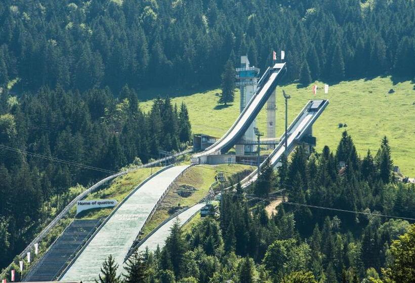 اتاق استاندارد یک نفره, Garni Regina