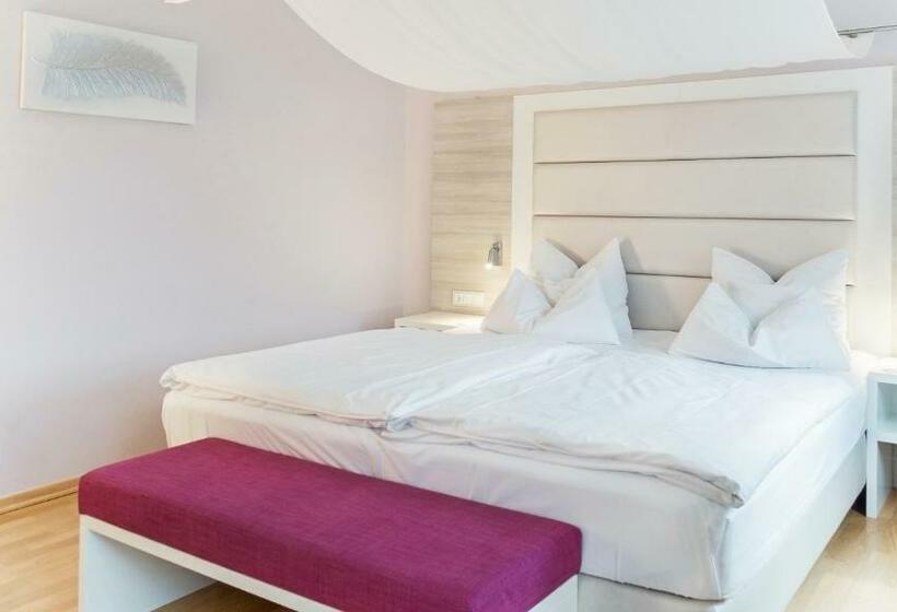 デラックススイート, Haus Delecke