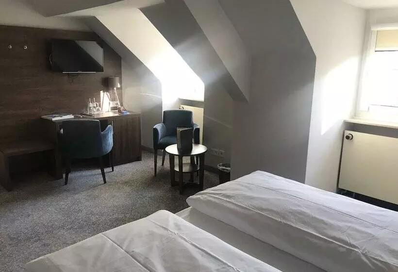 Comfort room with lake view, Haus Delecke
