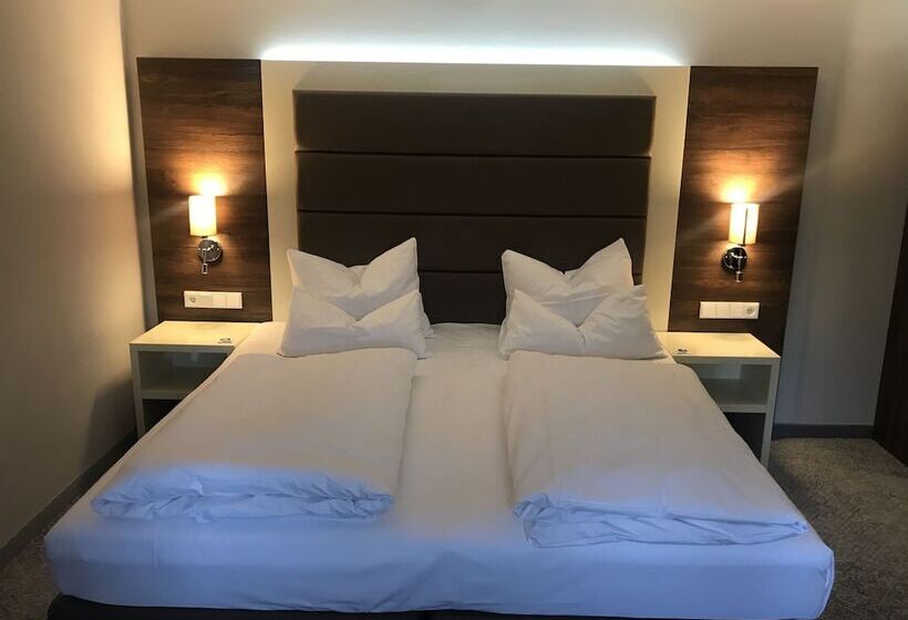 コンフォートルーム, Haus Delecke