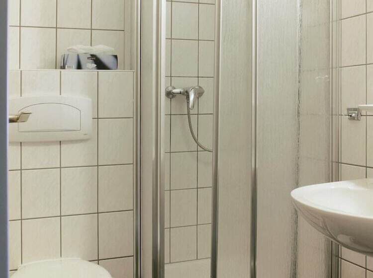 غرفة قياسية ثلاثية, Karntner Stub N